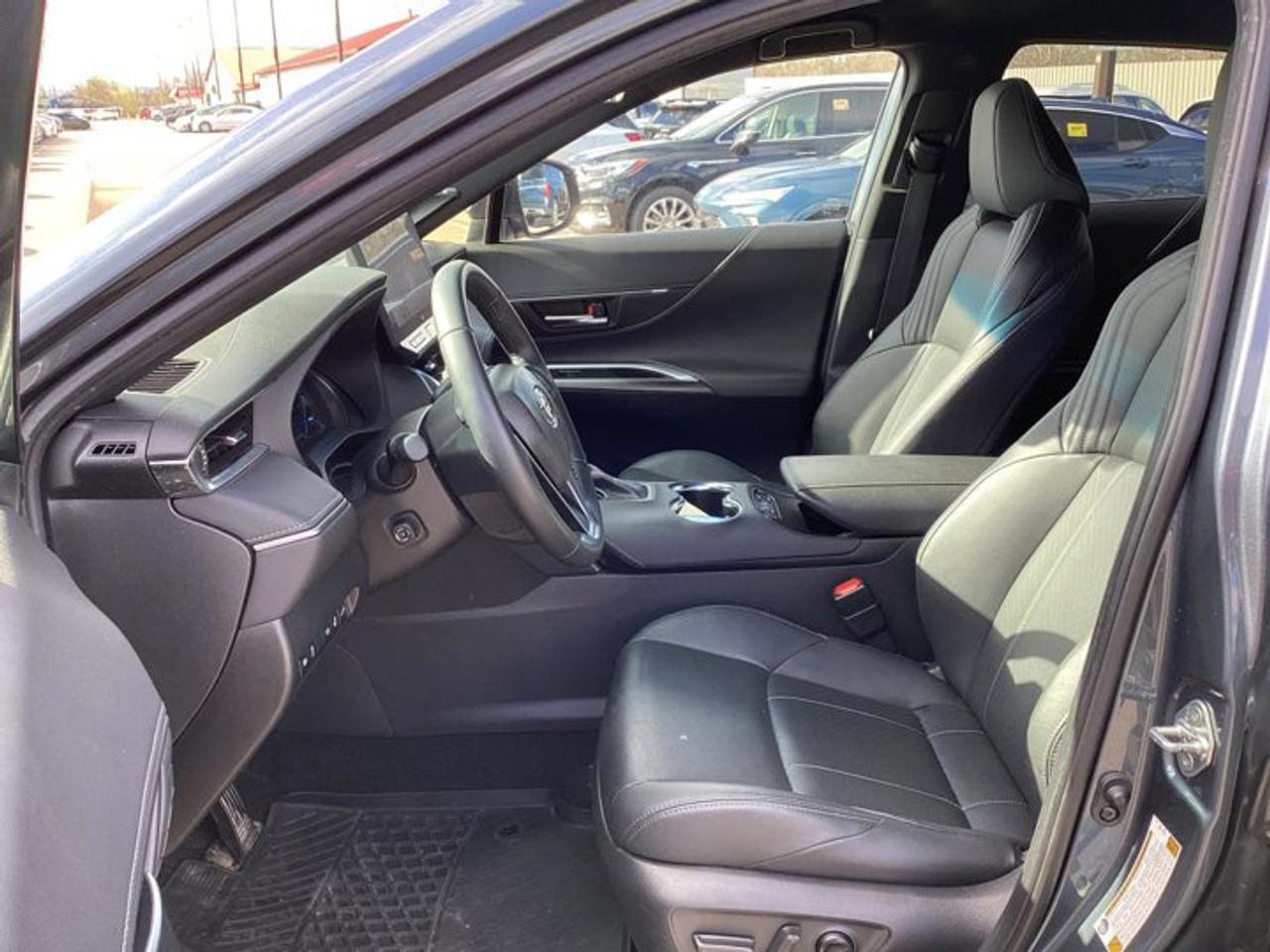 2024 Toyota Venza XLE AWD | No Accidents | Ventilated Front Seats Photo