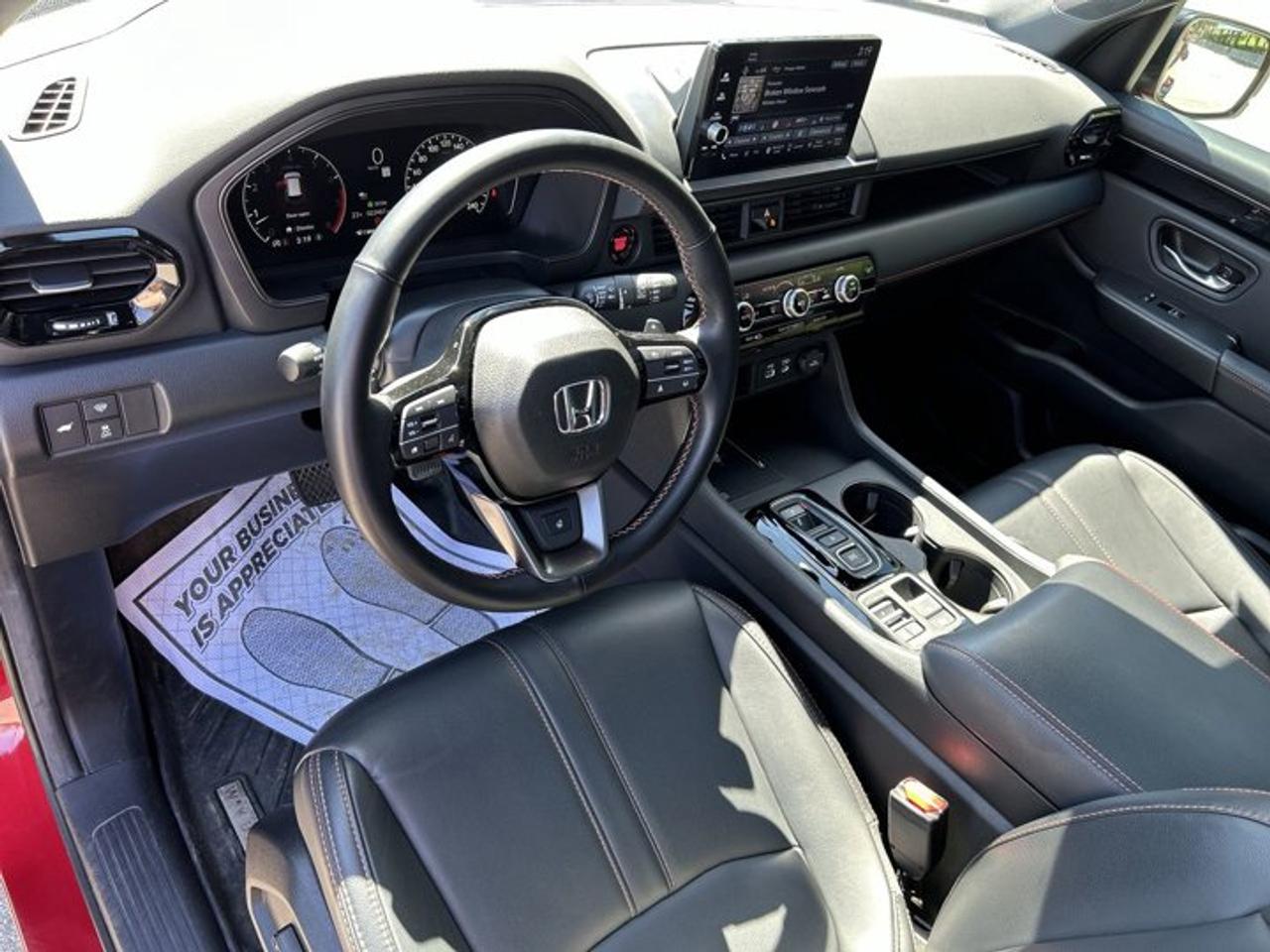 2025 Honda Pilot TrailSport AWD | One Owner | No Accidents | Leather Seats Photo