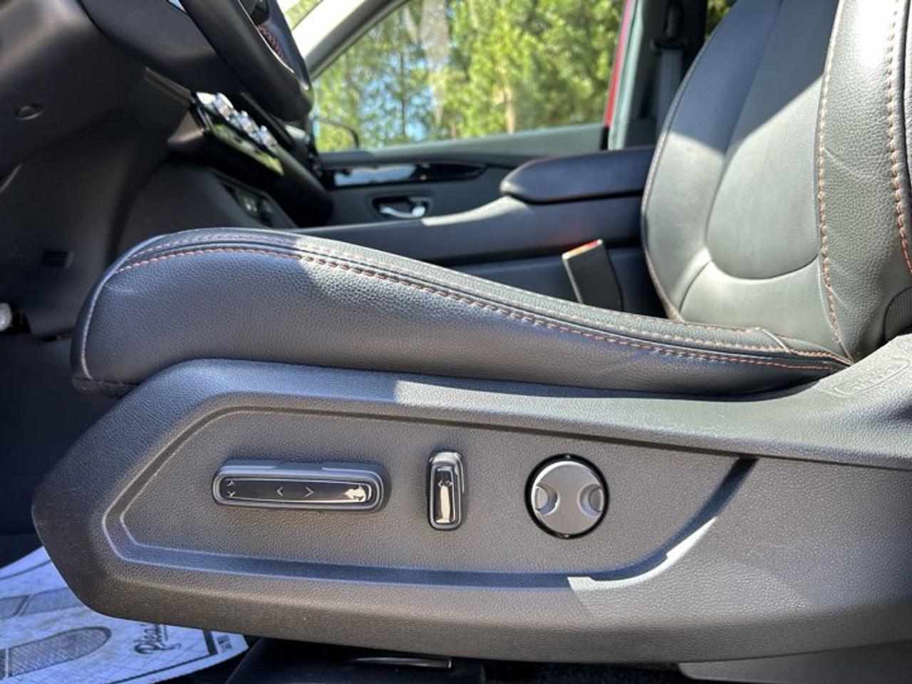 2025 Honda Pilot TrailSport AWD | One Owner | No Accidents | Leather Seats Photo