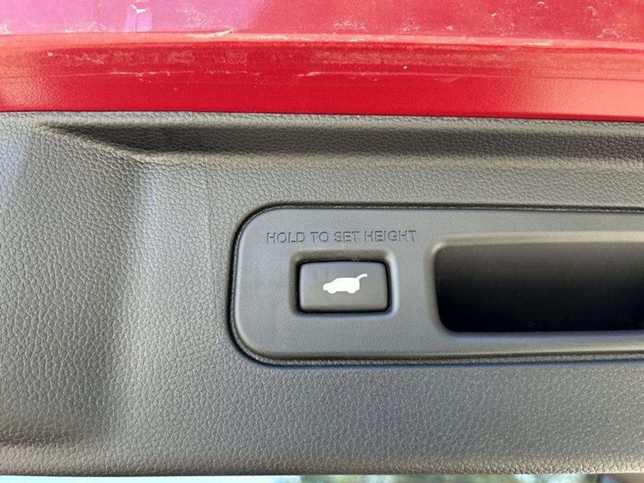 2025 Honda Pilot TrailSport AWD | One Owner | No Accidents | Leather Seats Photo