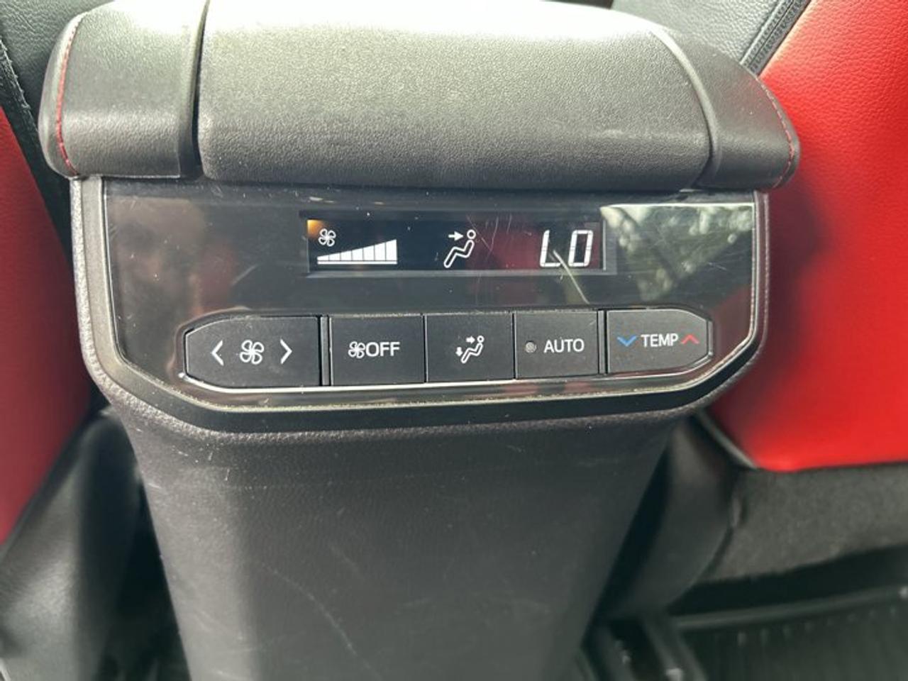 2021 Toyota Highlander XSE AWD | No Accidents | Leather Seats Photo
