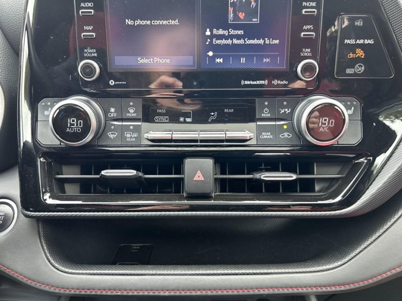 2021 Toyota Highlander XSE AWD | No Accidents | Leather Seats Photo