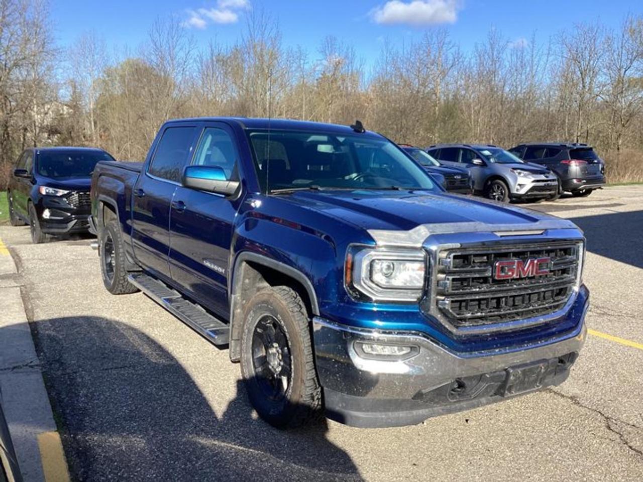 2018 GMC Sierra 1500 SLE Crew Cab Standard Box 4WD | No Accidents Photo