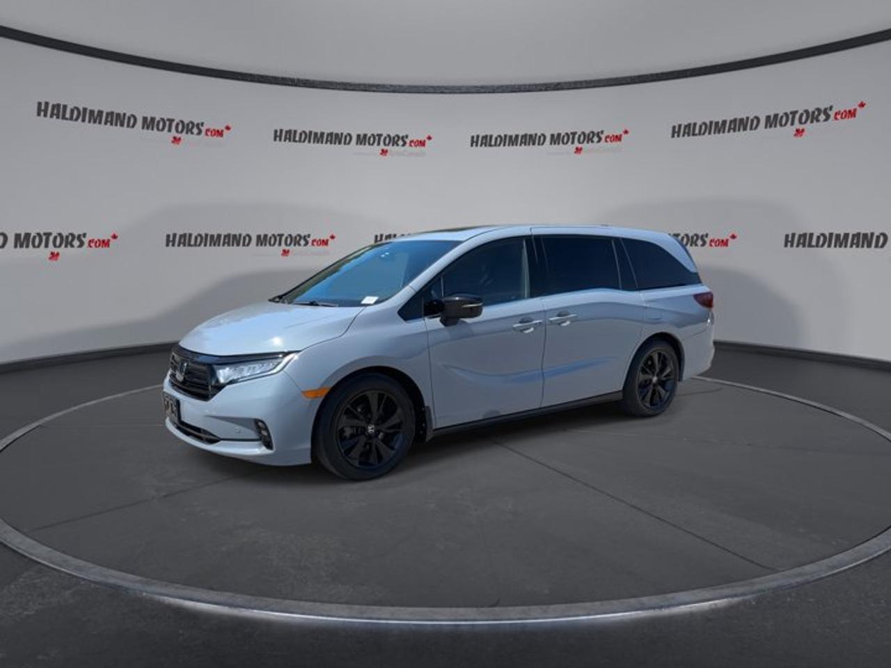 2024 Honda Odyssey Black Edition 2WD | One Owner | No Accidents Photo3