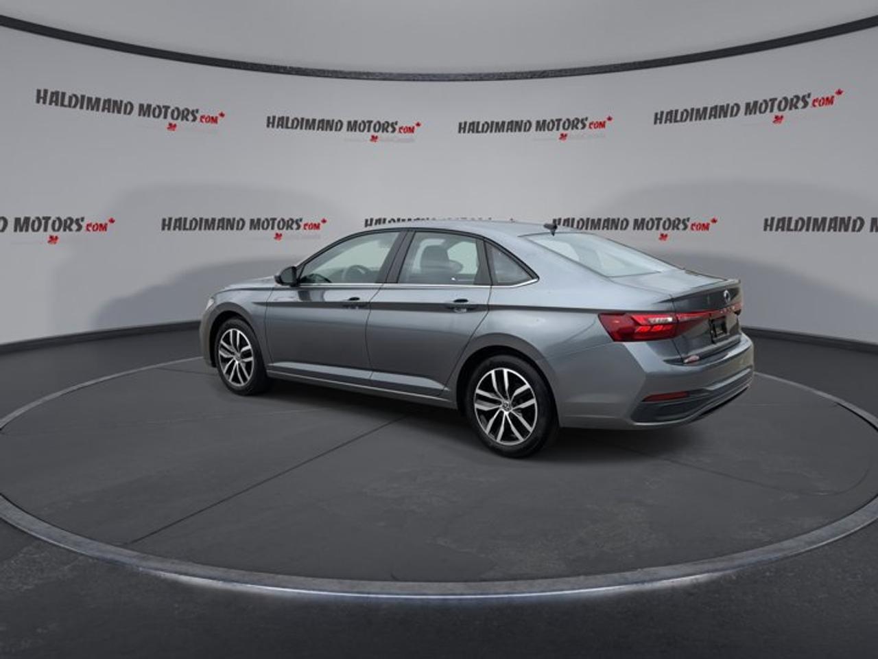 2025 Volkswagen Jetta Comfortline 2WD | No Accidents | Heated Steering Wheel Photo
