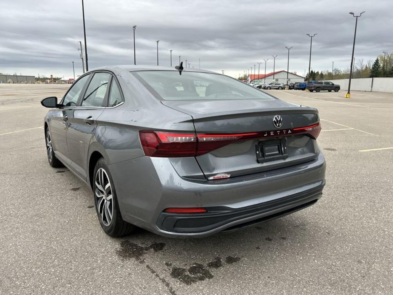 2025 Volkswagen Jetta Comfortline 2WD | No Accidents | Heated Steering Wheel Photo