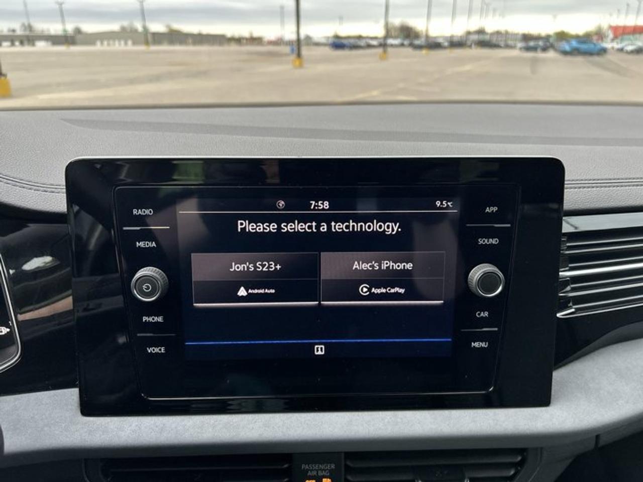 2025 Volkswagen Jetta Comfortline 2WD | No Accidents | Heated Steering Wheel Photo