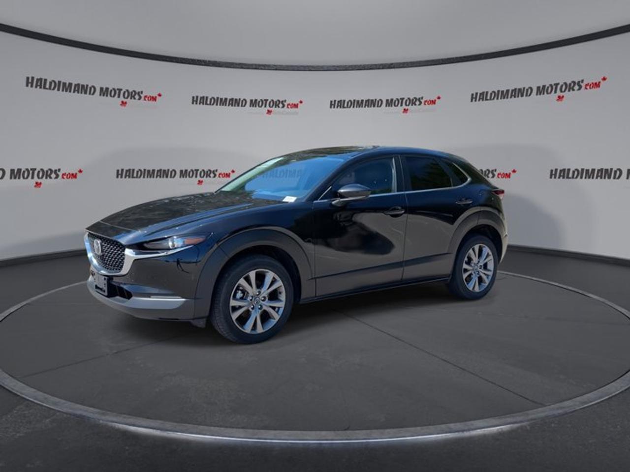 2024 Mazda CX-30 GS AWD | No Accidents | Leather Seats | Heated Steering Wheel Photo3