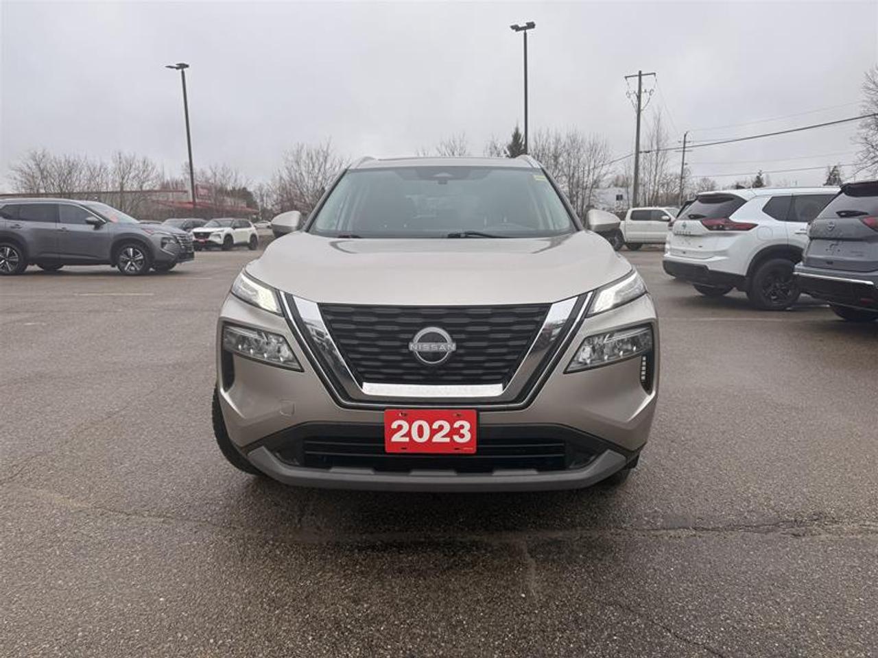 2023 Nissan Rogue SV AWD CVT (2) Photo