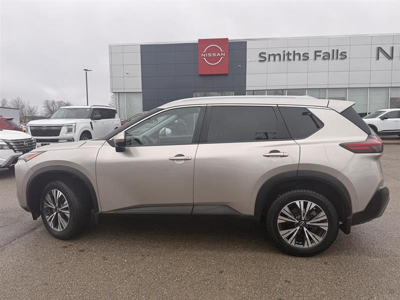 2023 Nissan Rogue SV AWD CVT (2) Photo