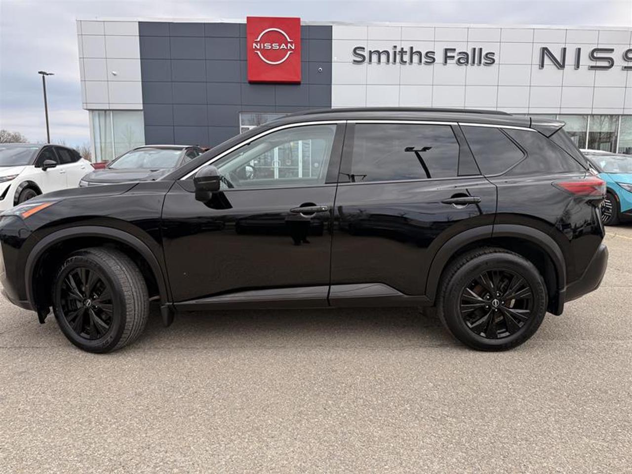 2023 Nissan Rogue SV Midnight Edition AWD CVT(2) Photo