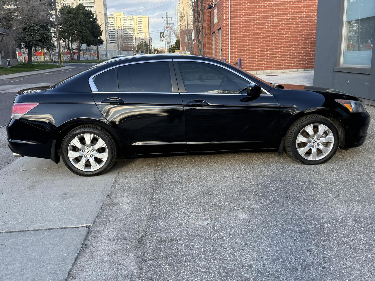 2009 Honda Accord EX-L Photo3