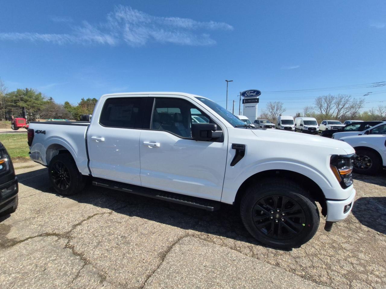 2026 Ford F-150 XLTXLT, MOONROOF, BLACK PKG, B&O SOUND, 360 CAM Photo3