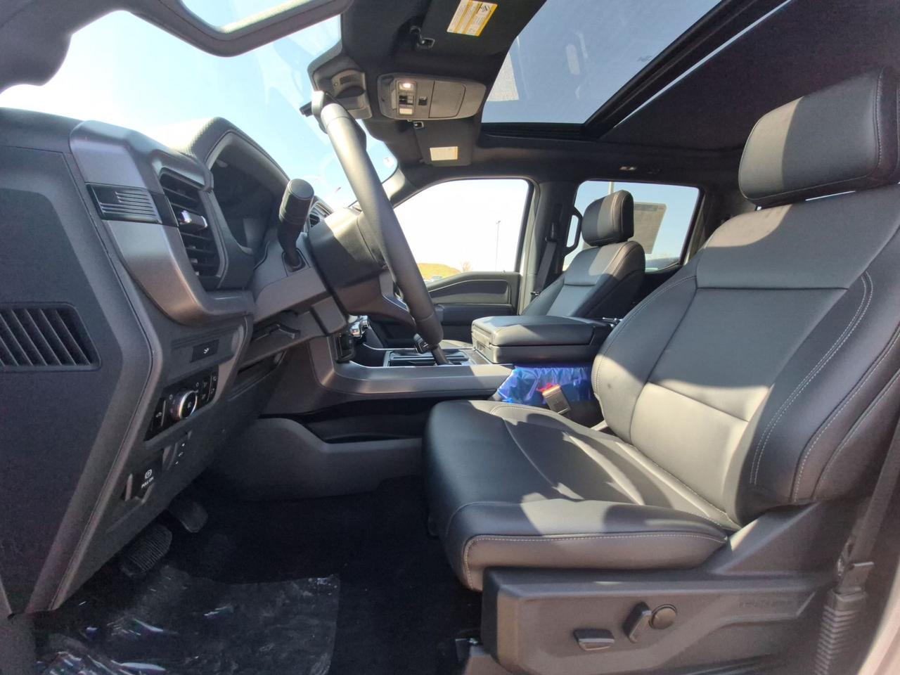 2026 Ford F-150 XLTXLT, MOONROOF, BLACK PKG, B&O SOUND, 360 CAM Photo