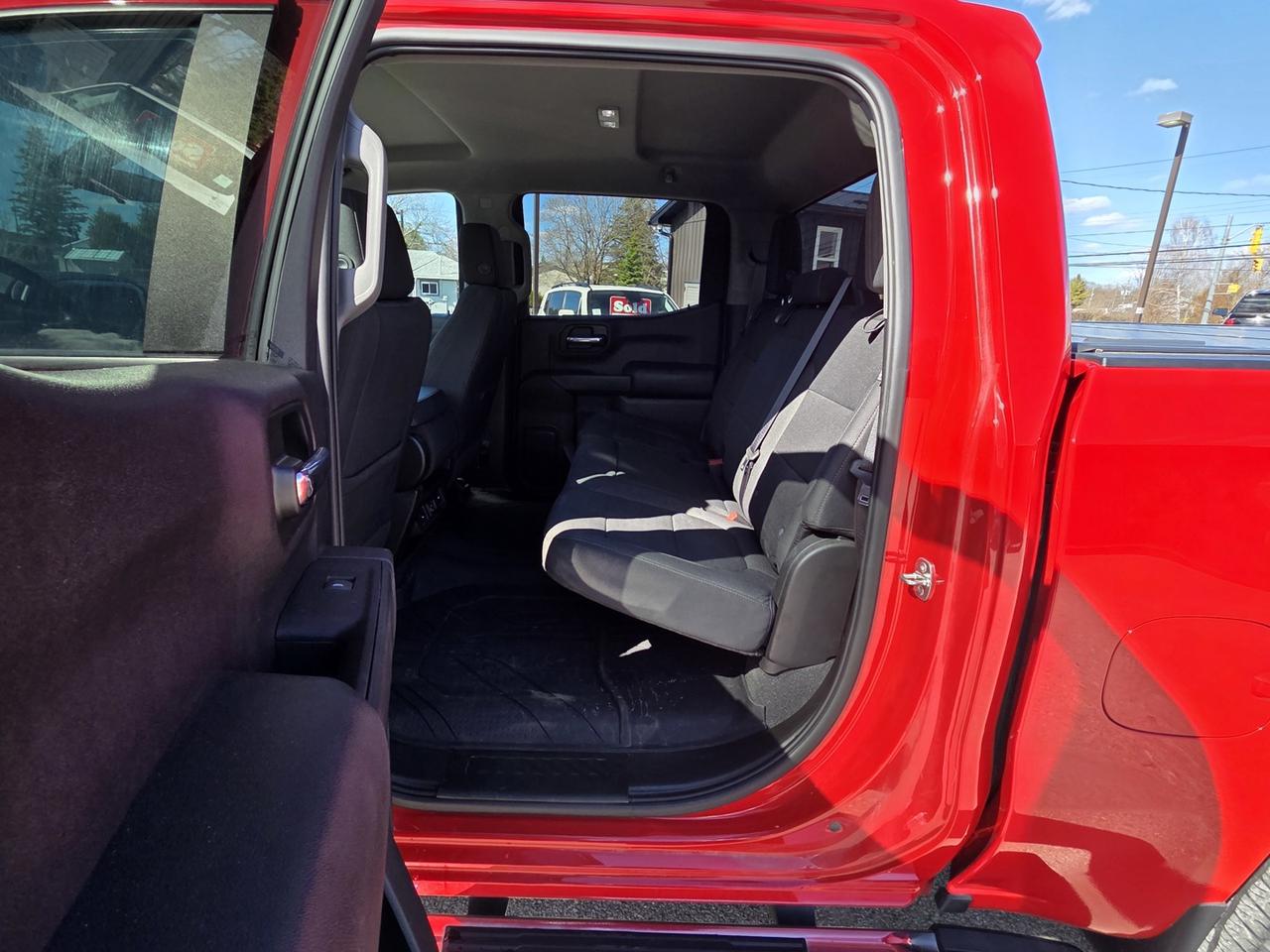 2022 Chevrolet Silverado 1500 LT Crew Cab 4WD Short Box Photo