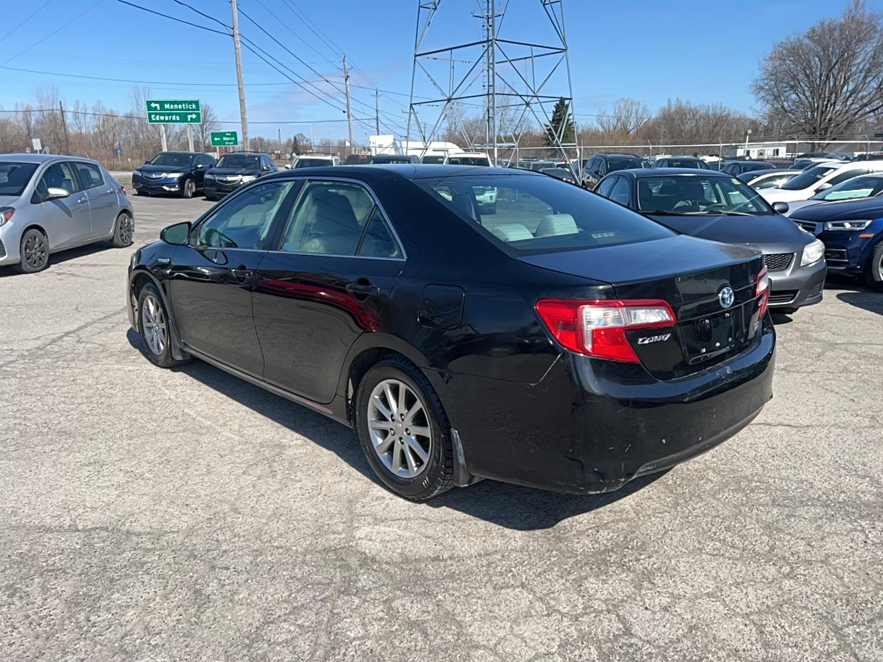 2014 Toyota Camry LE Photo