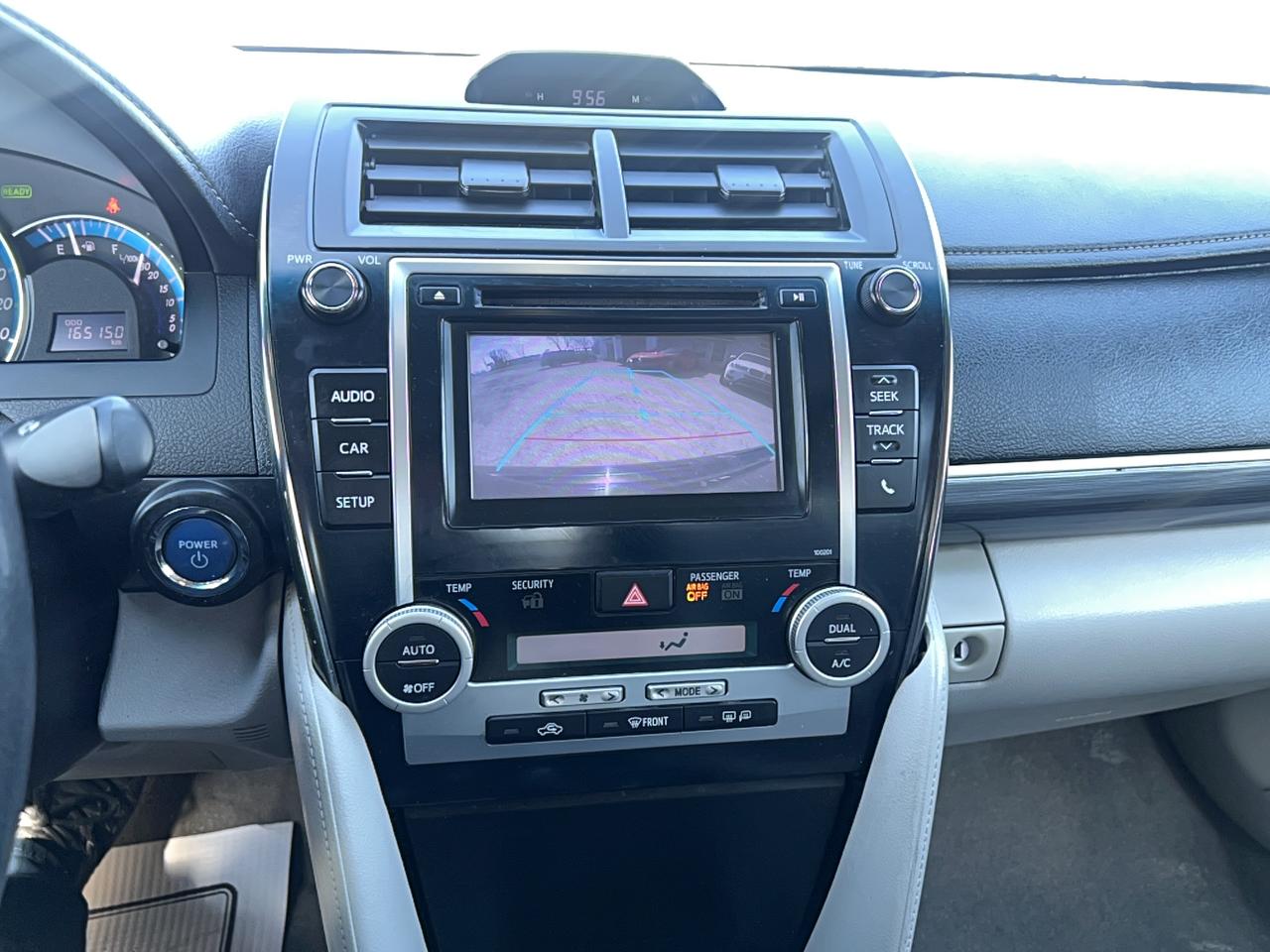 2014 Toyota Camry LE Photo