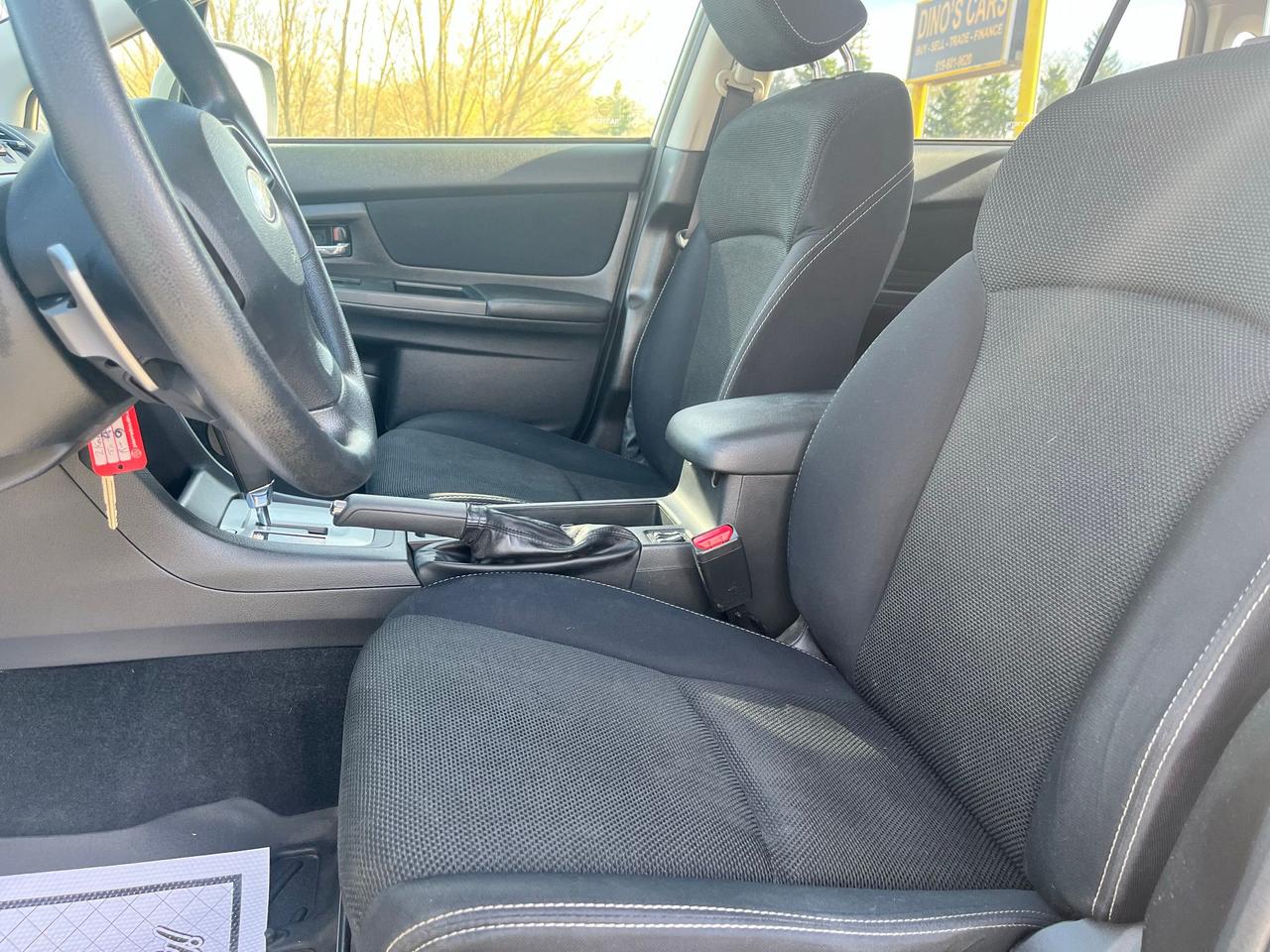2013 Subaru XV Crosstrek 2.0i w/Touring Pkg Photo