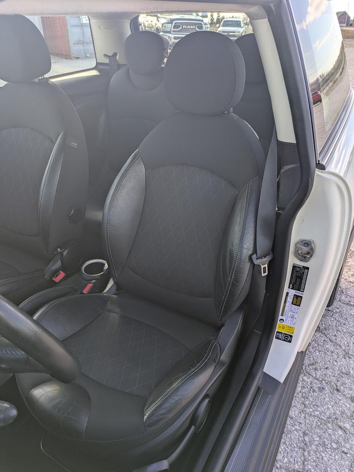 2013 MINI Cooper 2dr Baker Street Edition Photo