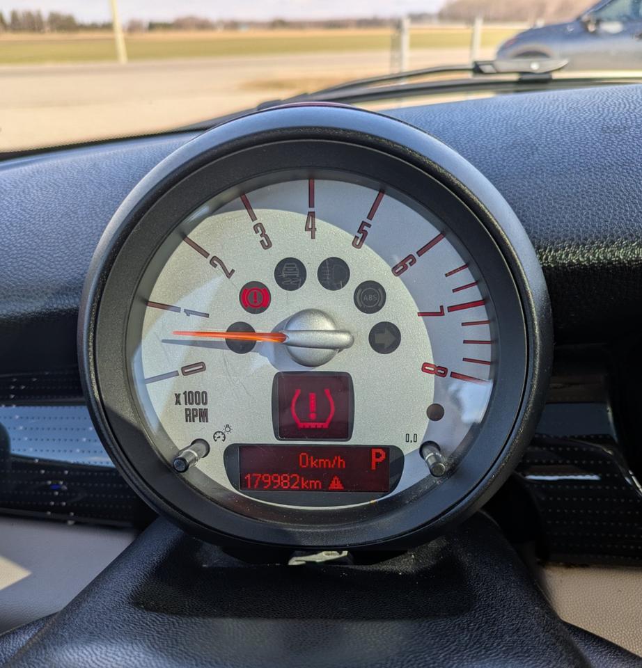 2013 MINI Cooper 2dr Baker Street Edition Photo