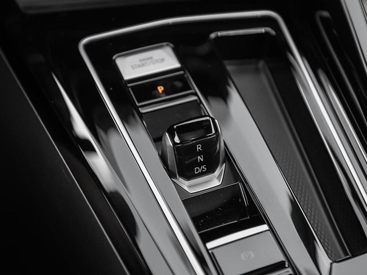 2026 Volkswagen Golf R Black Edition  -  HUD -  Navigation Photo