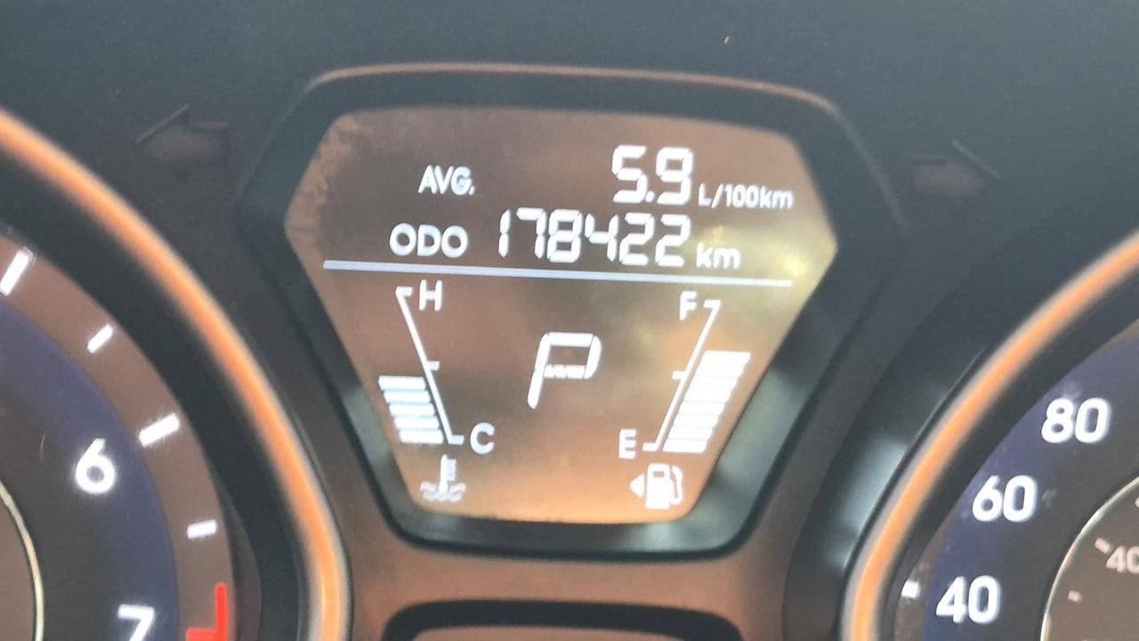 2013 Hyundai Elantra GLS, AUTO, NO ACCIDENTS, 174KMS, ALLOYS, CERT Photo