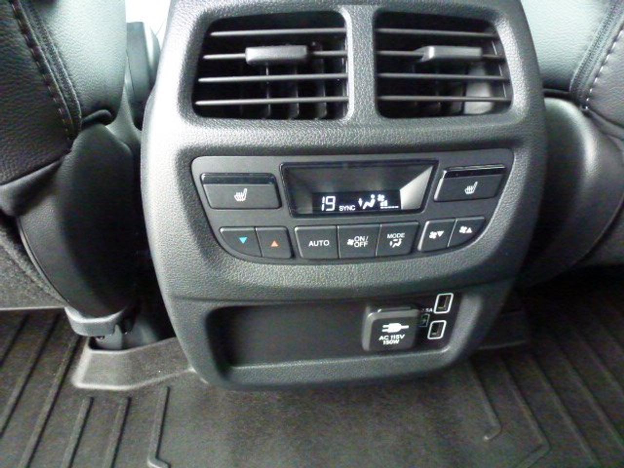 2021 Honda Passport Touring Photo