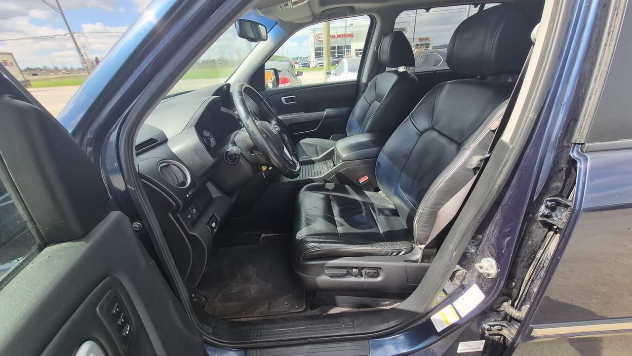 2010 Honda Pilot Touring, DRIVES GREAT, NO ACCIDENTS, AS IS Photo