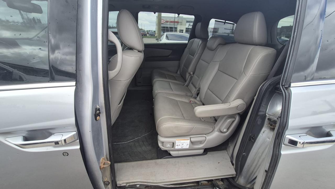 2016 Honda Odyssey Touring, WELL SERVICED, NO ACCIDENTS, AS IS Photo