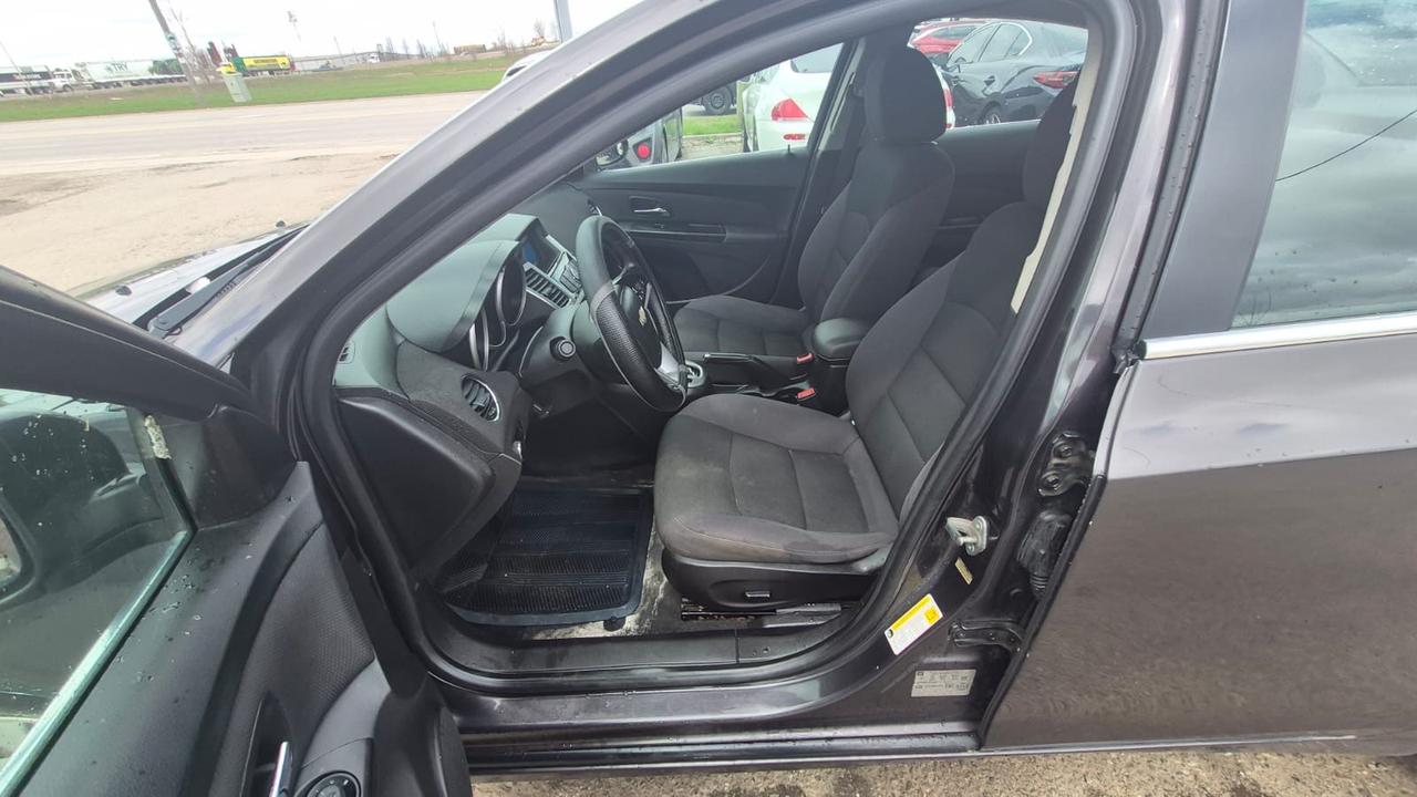 2014 Chevrolet Cruze 1LT, SEDAN, AUTO, 4 CYL, ONLY 172KMS, CERTIFIED Photo