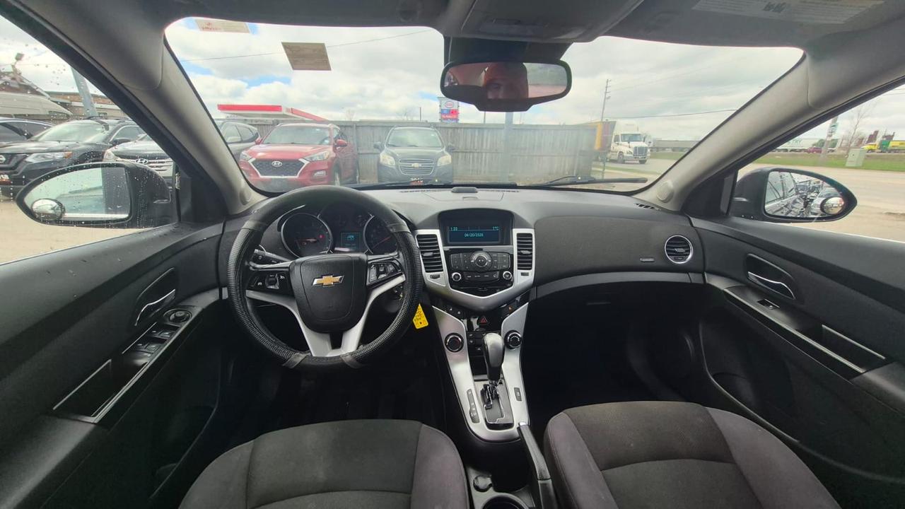 2014 Chevrolet Cruze 1LT, SEDAN, AUTO, 4 CYL, ONLY 172KMS, CERTIFIED Photo