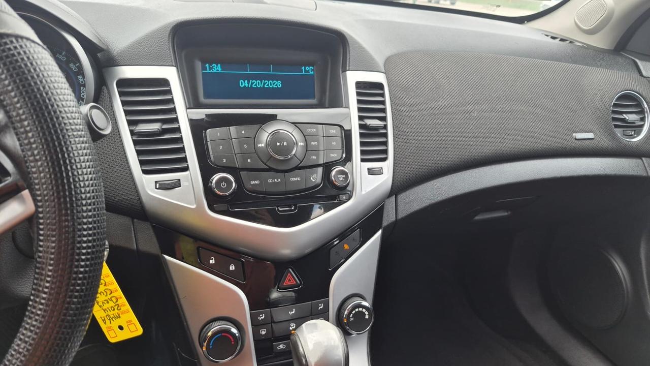 2014 Chevrolet Cruze 1LT, SEDAN, AUTO, 4 CYL, ONLY 172KMS, CERTIFIED Photo