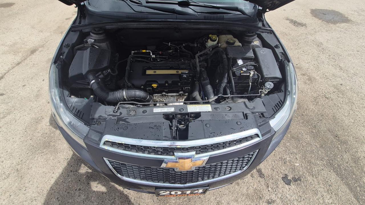 2014 Chevrolet Cruze 1LT, SEDAN, AUTO, 4 CYL, ONLY 172KMS, CERTIFIED Photo