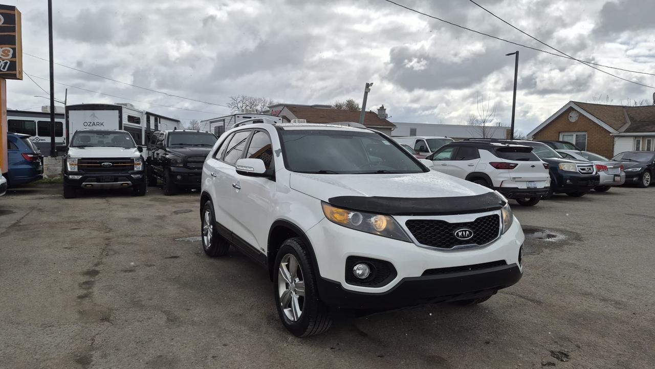 2013 Kia Sorento EX, AUTO, LEATHER, NAVI, AWD, CERTIFIED Photo