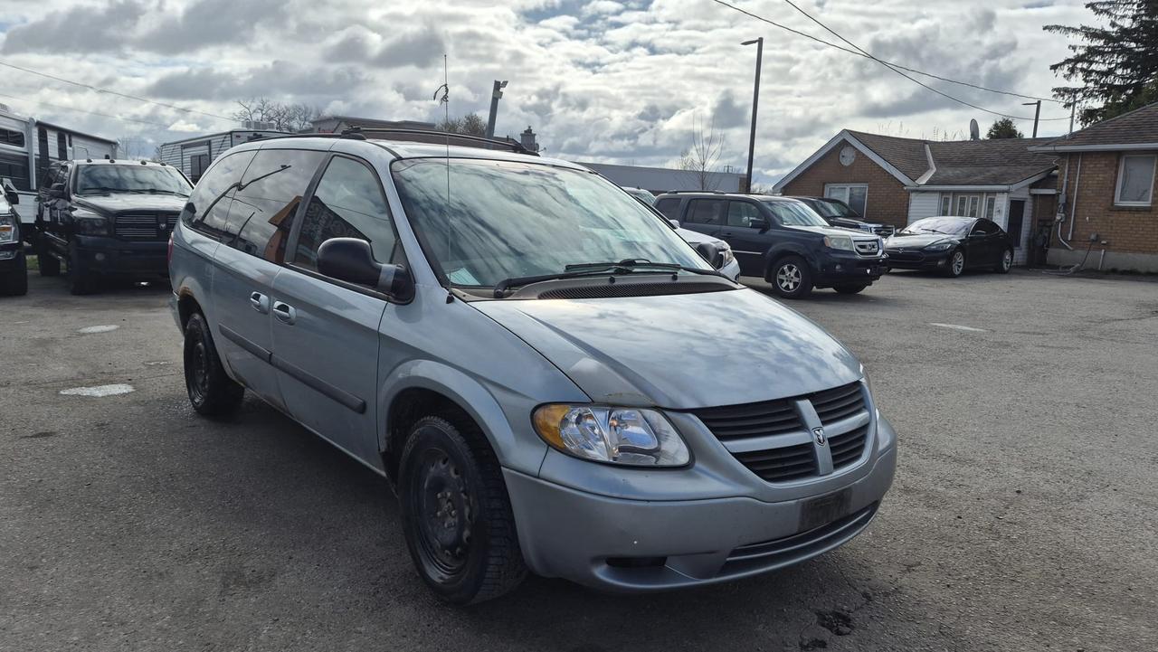 2005 Dodge Grand Caravan NO ACCIDENTS, RUNS AND DRIVES, AS IS Photo