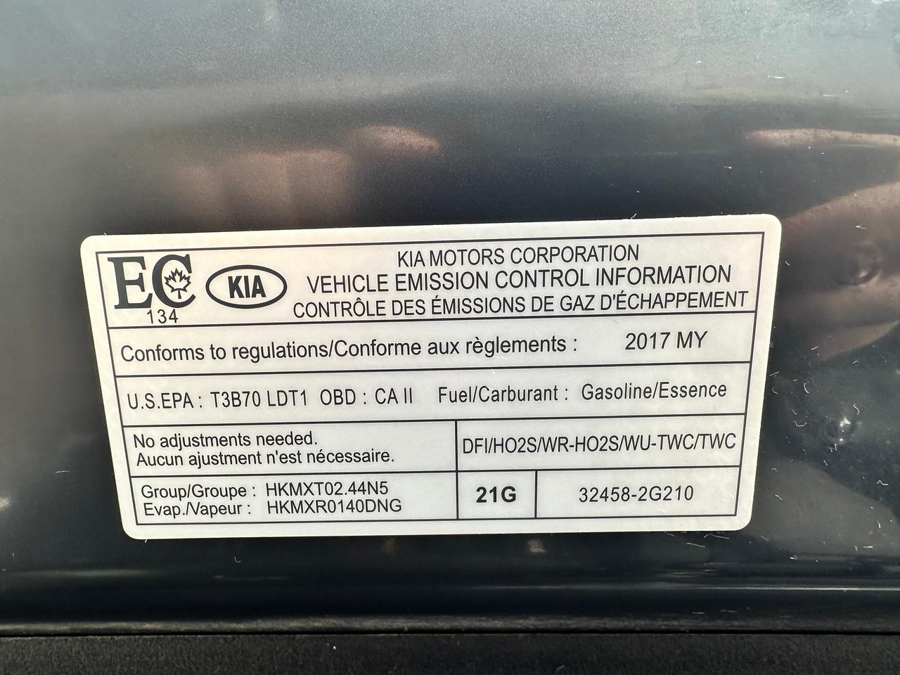 2017 Kia Sportage EX HTD-Cloth Bluetooth FM/XM BackupCam CarPlay A/C Photo