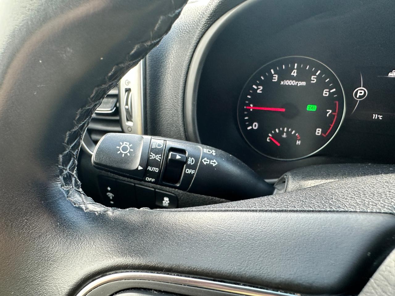 2017 Kia Sportage EX HTD-Cloth Bluetooth FM/XM BackupCam CarPlay A/C Photo