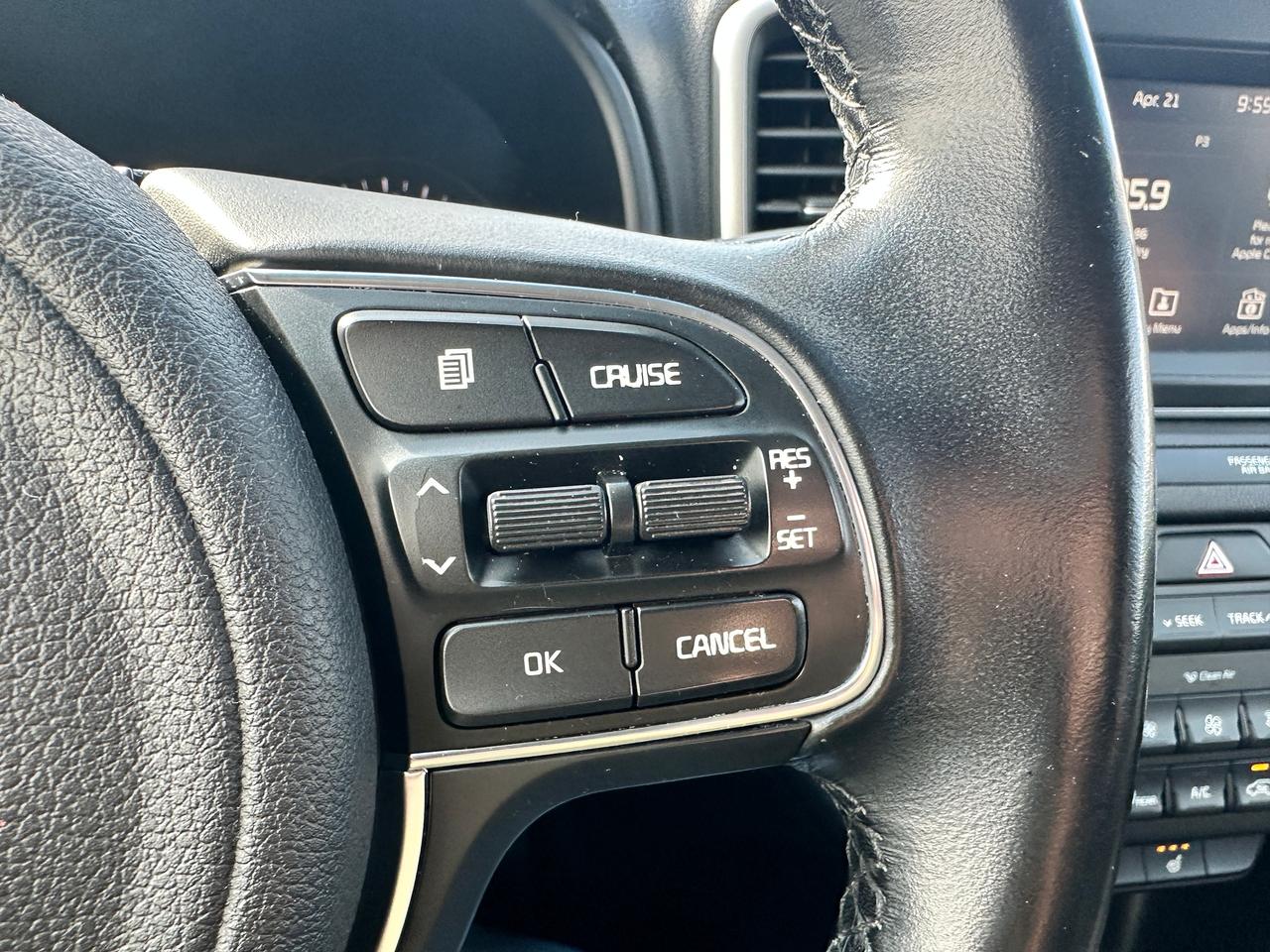 2017 Kia Sportage EX HTD-Cloth Bluetooth FM/XM BackupCam CarPlay A/C Photo