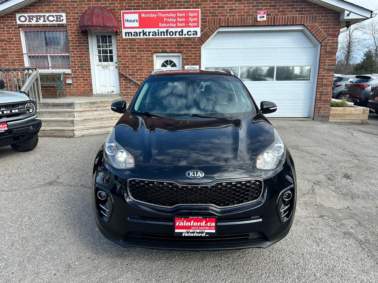 2017 Kia Sportage EX HTD-Cloth Bluetooth FM/XM BackupCam CarPlay A/C Photo