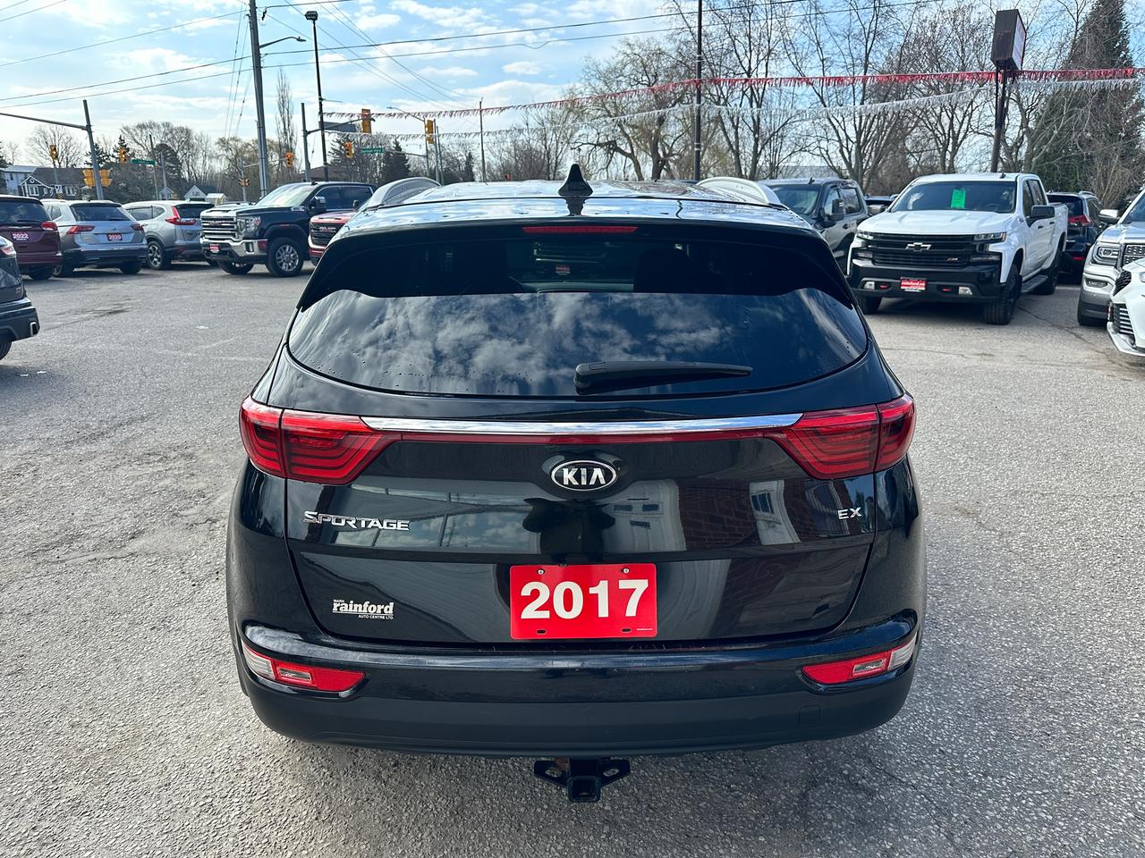2017 Kia Sportage EX HTD-Cloth Bluetooth FM/XM BackupCam CarPlay A/C Photo
