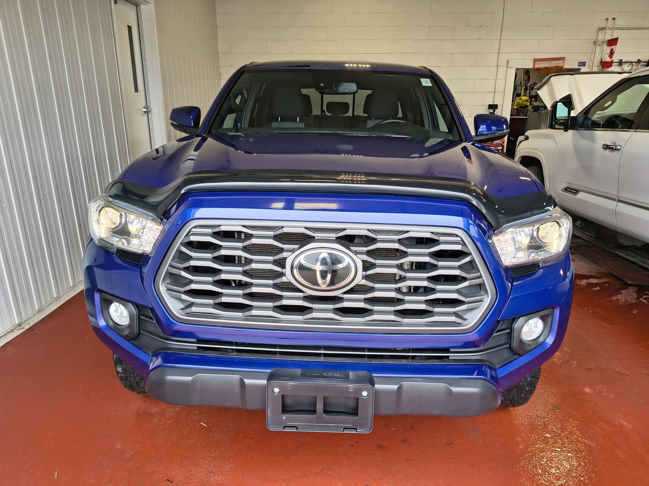 2023 Toyota Tacoma TRD Off Road Photo0