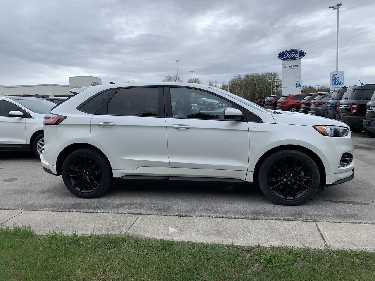 2022 Ford Edge 250A Photo3