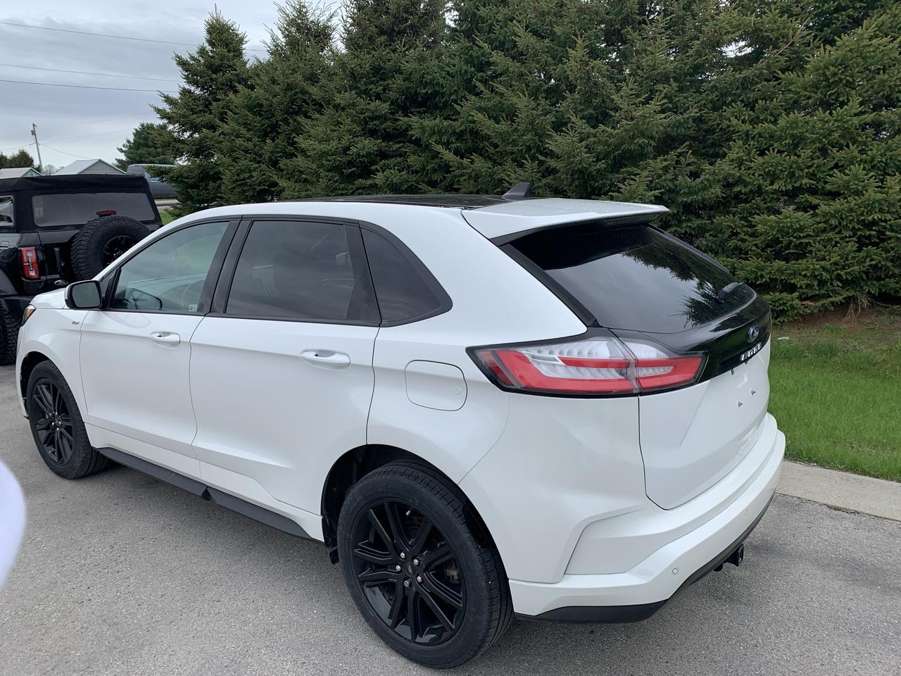 2022 Ford Edge 250A Photo
