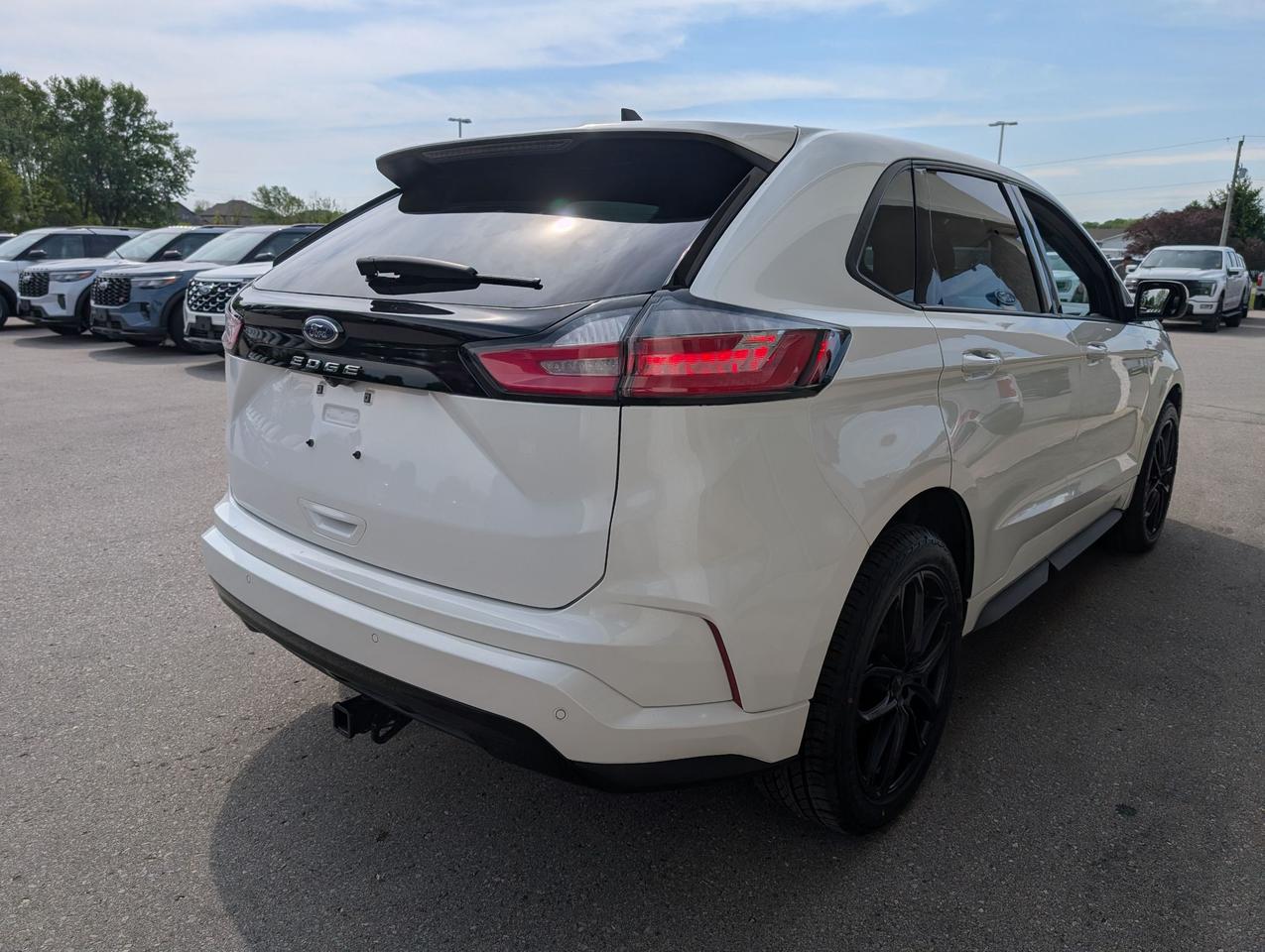 2022 Ford Edge 250A Photo4