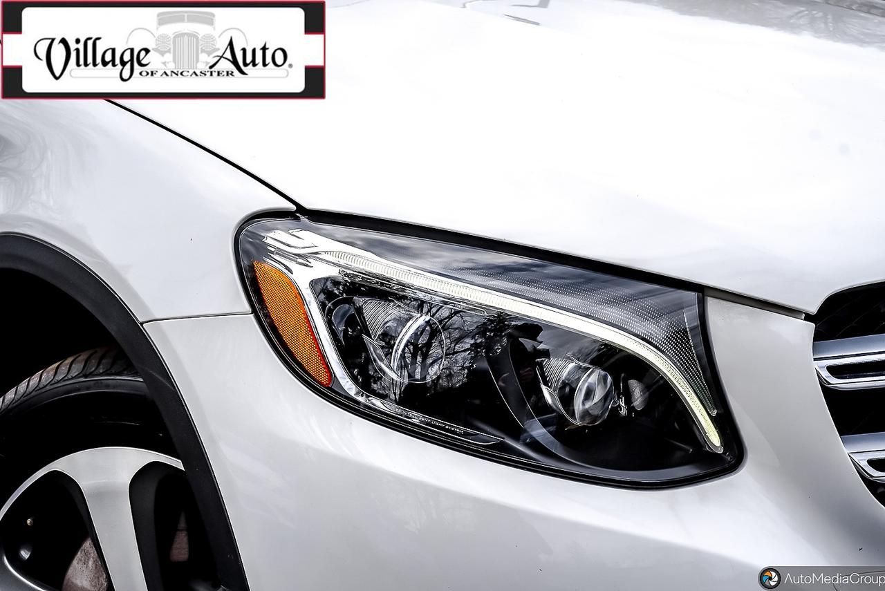 2017 Mercedes-Benz GLC-Class 4MATIC 4DR GLC 300 Photo