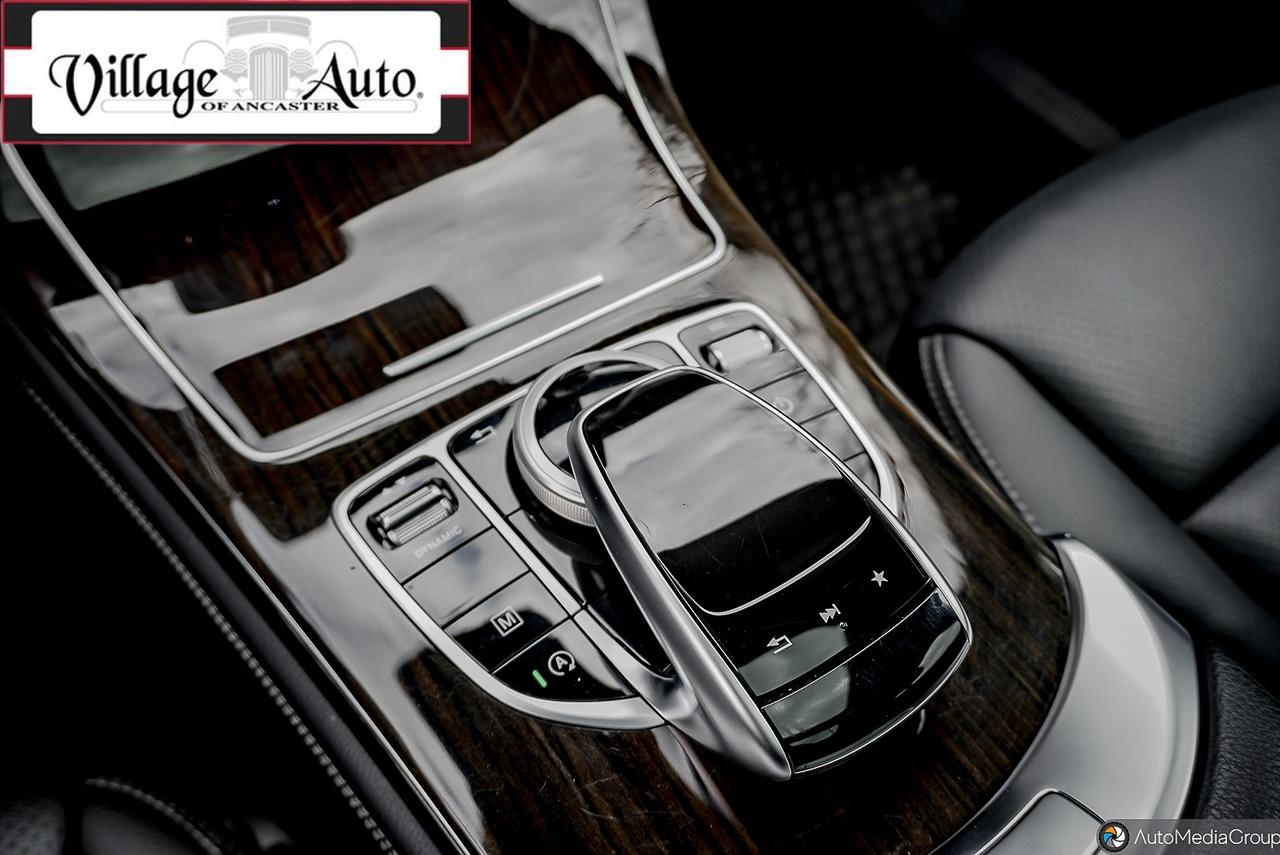 2017 Mercedes-Benz GLC-Class 4MATIC 4DR GLC 300 Photo