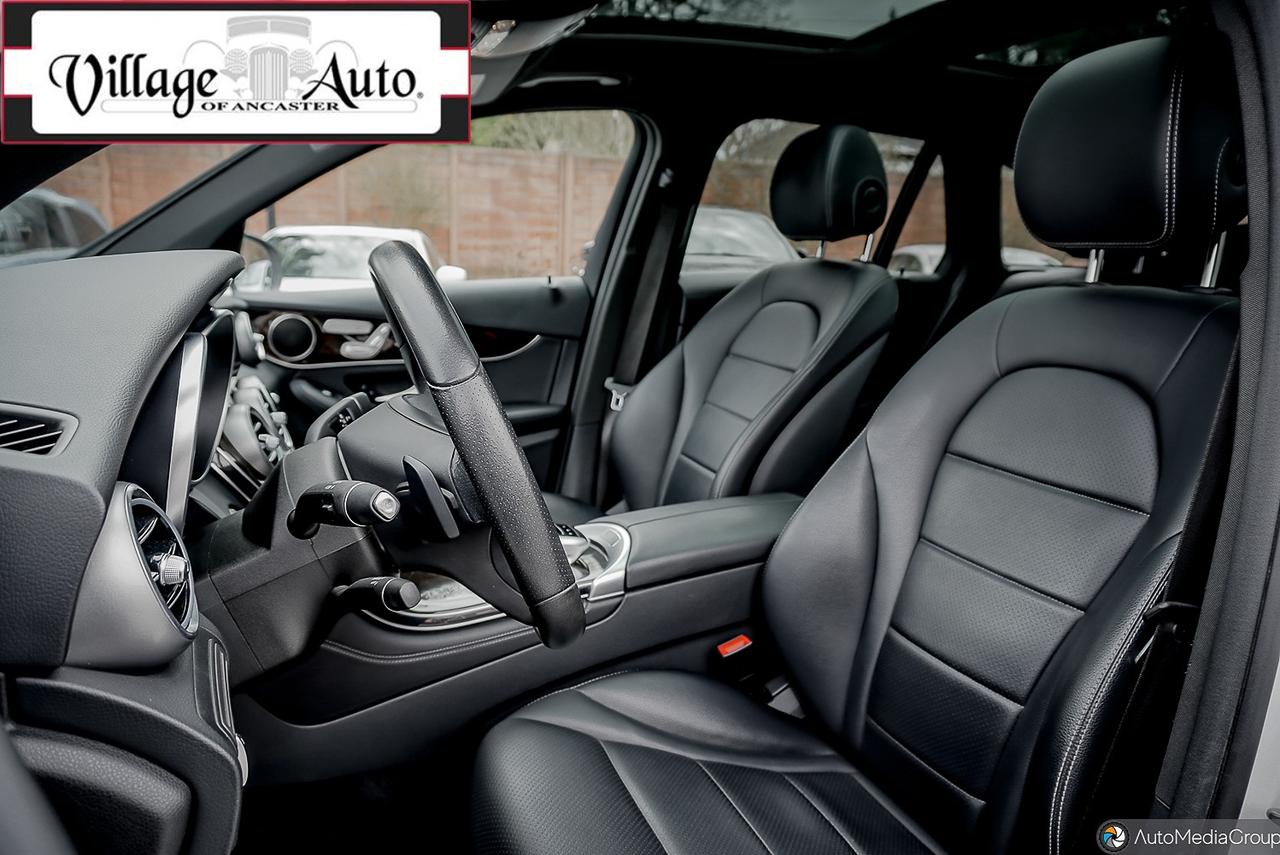 2017 Mercedes-Benz GLC-Class 4MATIC 4DR GLC 300 Photo