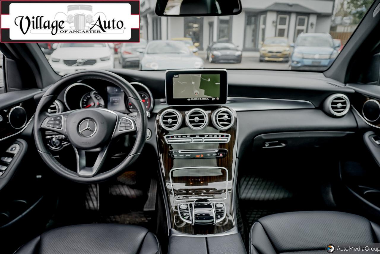 2017 Mercedes-Benz GLC-Class 4MATIC 4DR GLC 300 Photo