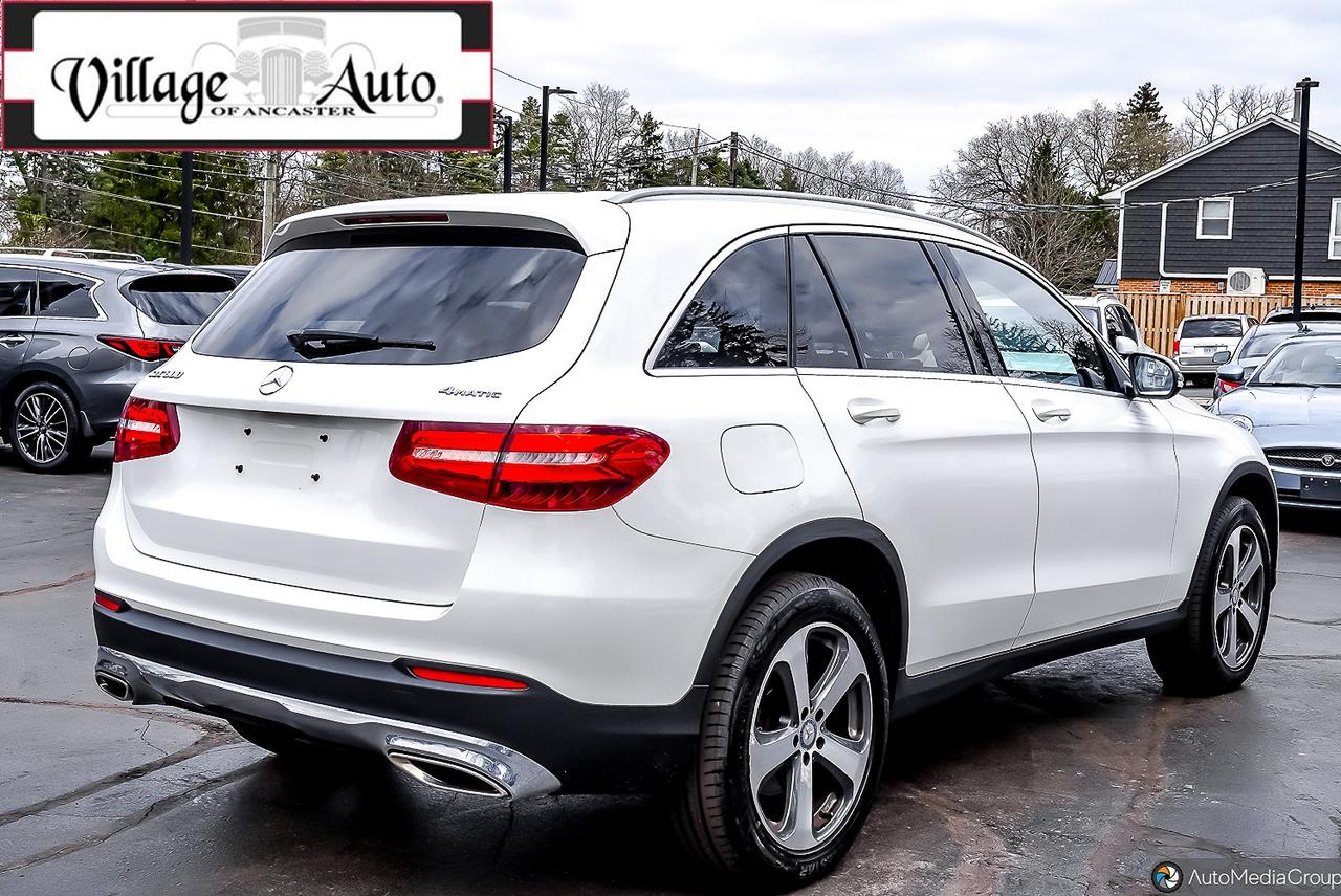 2017 Mercedes-Benz GLC-Class 4MATIC 4DR GLC 300 Photo