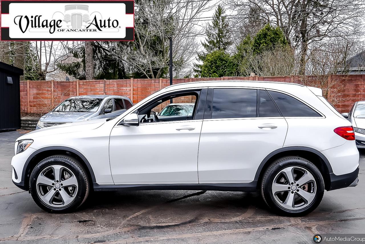 2017 Mercedes-Benz GLC-Class 4MATIC 4DR GLC 300 Photo